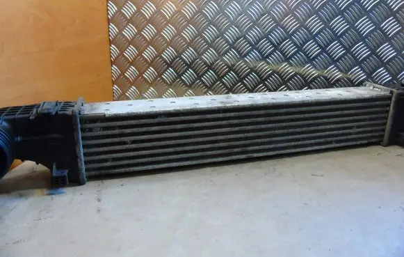 Mercedes-Benz E W211 Intercooler radiator A2115003902