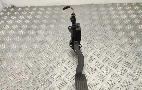 Citroen C4 Cactus Accelerator throttle pedal 9671433780