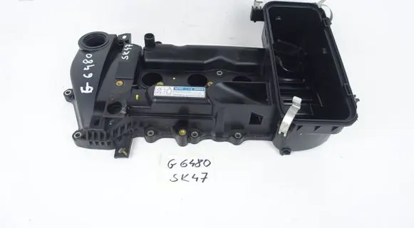 Toyota Yaris Rocker cam cover 112100Q010