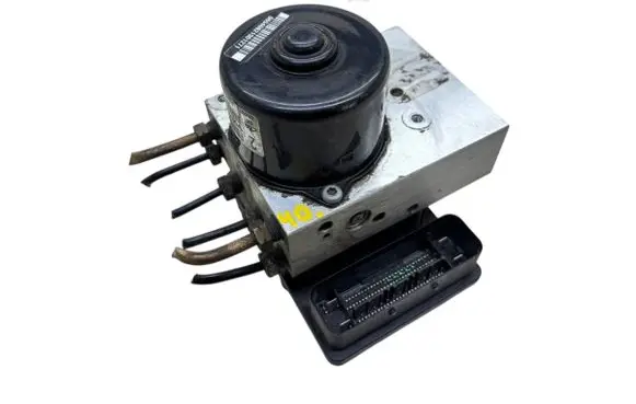 Volvo XC70 ABS Pump P30793444 30793445