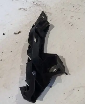Volkswagen Touran II Fender mounting bracket 5TA807049