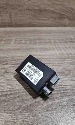 Ford Focus Aerial antenna amplifier 7CP118C847CA P30761696