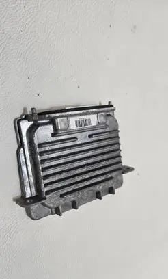 Maserati Quattroporte Xenon control unit/module 89089352