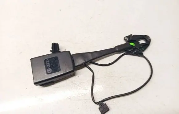 Audi A4 S4 B8 8K Front seatbelt buckle 8K0857755