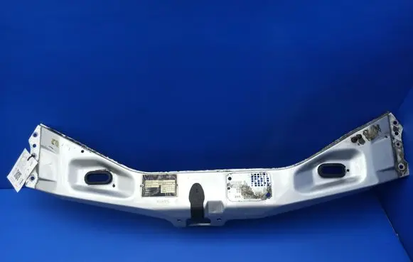 Mercedes-Benz S W140 Top upper radiator support slam panel
