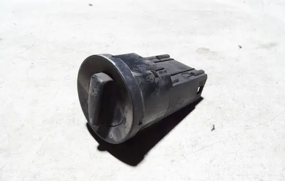 Volkswagen PASSAT B5 Light switch