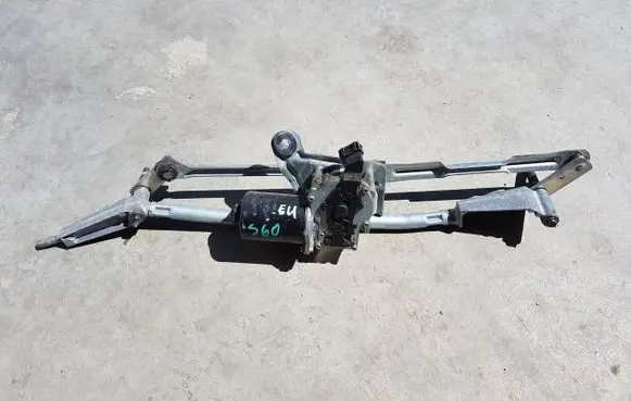 Volvo S60 Front wiper linkage 