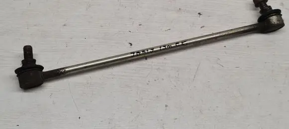 Toyota Yaris Front anti-roll bar/stabilizer link 