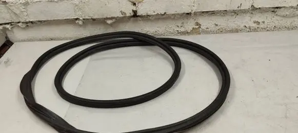 BMW X1 U11 Trunk rubber seal (body) 4a2d3b4