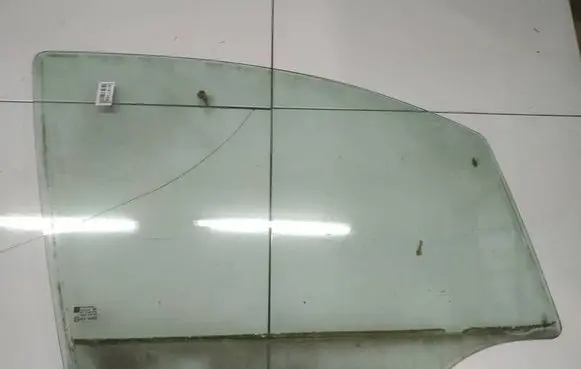 Opel Zafira A Front door window glass four-door as2