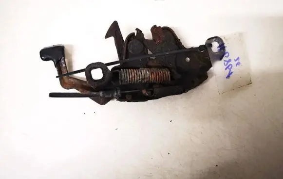 Nissan Terrano Engine bonnet/hood lock/catch