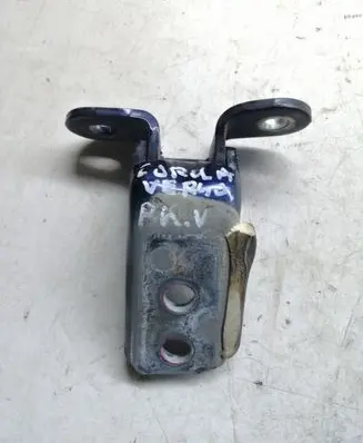 Toyota Corolla Verso AR10 Front door upper hinge