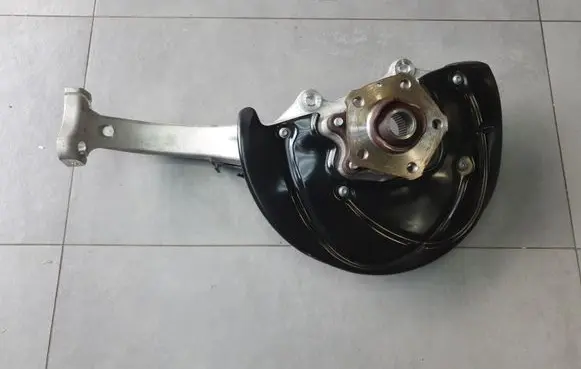 Audi Q8 Front wheel hub 4M0407241K 4M0407559
