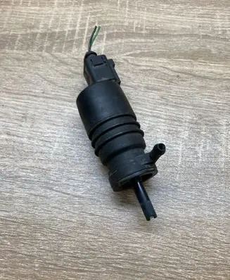 Audi A3 S3 8P Windscreen/windshield washer pump 1J0973722