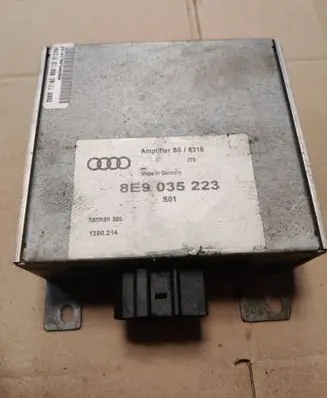 Audi A4 S4 B6 8E 8H Sound amplifier 8E9035223 1380214