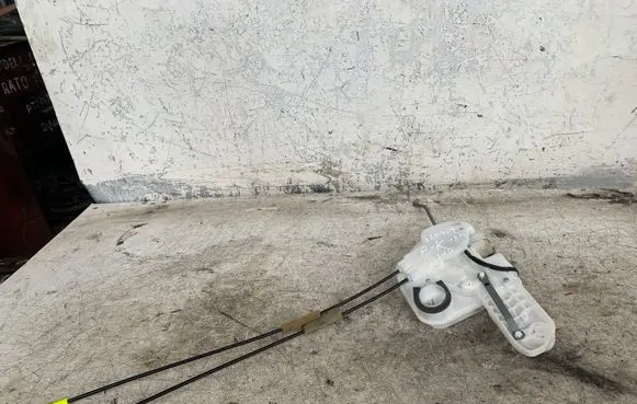 Mitsubishi ASX Front door lock