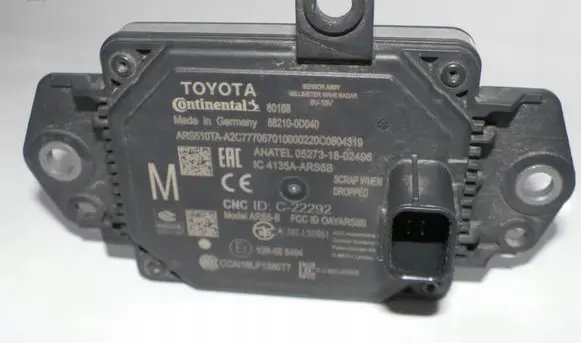 Toyota Yaris XP210 Distronic sensor radar 882100D040