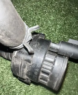 Mercedes-Benz CLA C117 X117 W117 Electric auxiliary coolant/water pump A2118350364