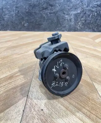 Mercedes-Benz E W211 Power steering pump A0044662001 760000001