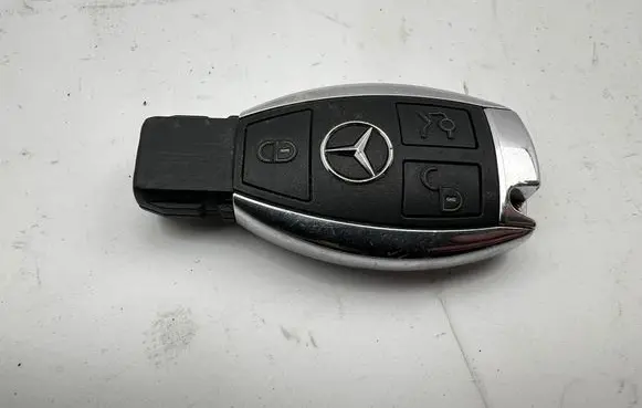 Mercedes-Benz E W212 Ignition key/card 5760423