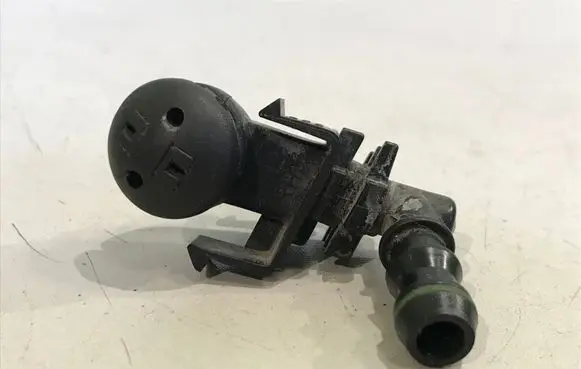 BMW X5 E53 Headlight washer spray nozzle 8252744