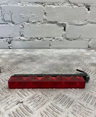 Ford Focus Third/center stoplight 1S7113A613AE