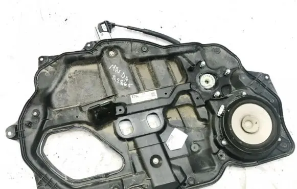 Mazda 2 Sliding door window regulator with motor d6515997xb