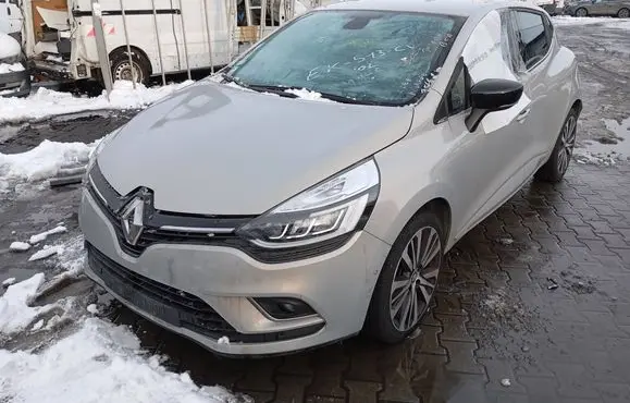 Renault Clio IV Front door DRZWIPRZODLEWECLIO