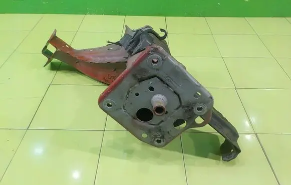 Volvo S60 Front side member PRZOD