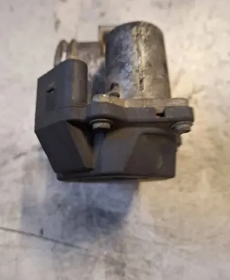 Volkswagen Golf V Throttle valve 03G128063G A2C5324982 2411071833