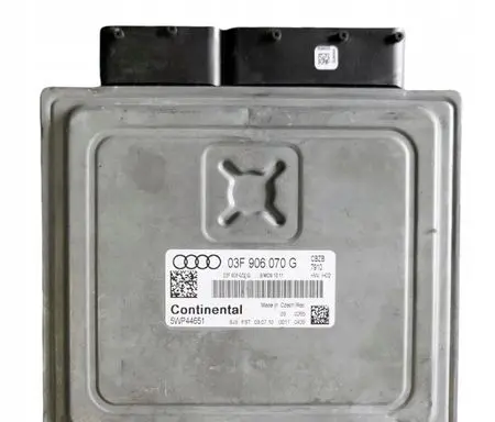 Audi A3 S3 8P Engine control unit/module 03F906070G 5WP44651