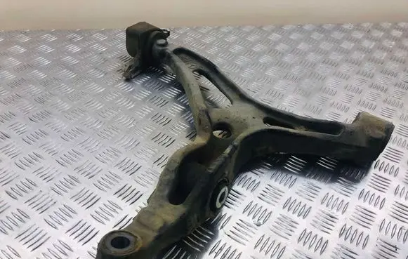 Mercedes-Benz R W251 Front lower control arm/wishbone 060009108
