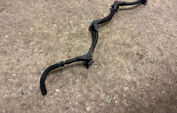 Audi A6 S6 C8 4K Fuel return line/hose A00176546