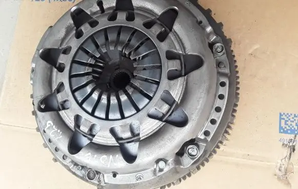 Nissan Note (E12) Clutch set kit