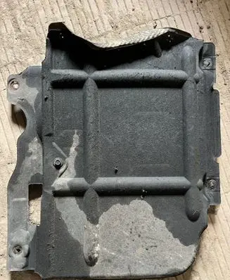 Engine splash shield/under tray