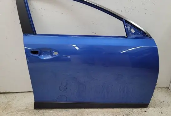KIA Xceed Front door