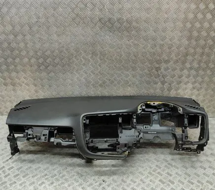 Mitsubishi Outlander Dashboard 8000A514XB