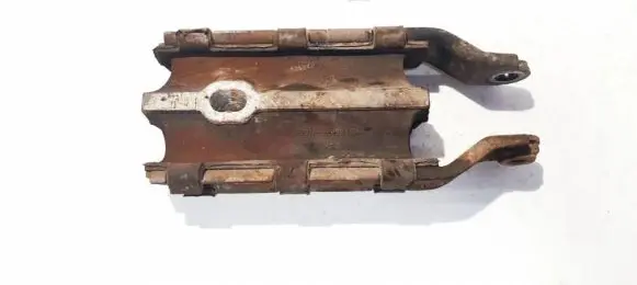 Volvo XC60 Engine mount bracket 31262935 8g9n-6p082-ba