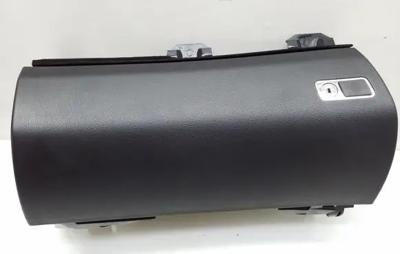Mercedes-Benz S W221 Glove box