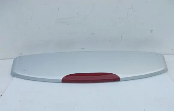 Tailgate/trunk spoiler