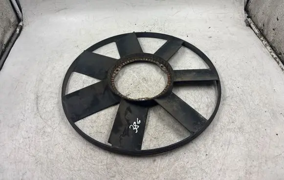 BMW 3 E36 Fan impeller 