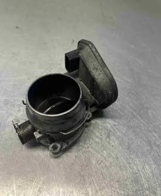 BMW 1 E81 E87 Throttle valve 780437301