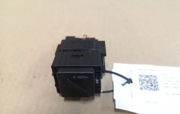 BMW 1 E81 E87 Other relay 6939890 13597 18916