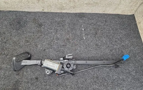 Mercedes-Benz C W205 Seat belt adjustment motor A2058600182 PPYC3N091U 308362799AT