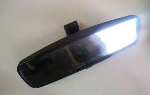 Peugeot 107 Rear view mirror (interior)