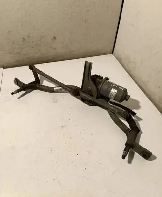 Renault Trafic III (X82) Front wiper linkage and motor 0390243508 201606111257