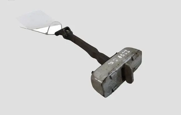 Toyota Auris 150 Rear door check strap stopper