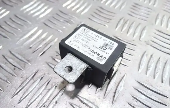 KIA Sorento Immobilizer control unit/module 0K2NC677B0