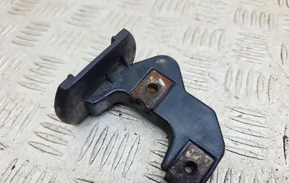 BMW 5 E39 Front bumper mounting bracket 8159361 51118159361