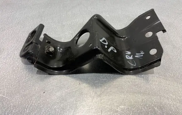 Honda CR-V Radiator mount bracket